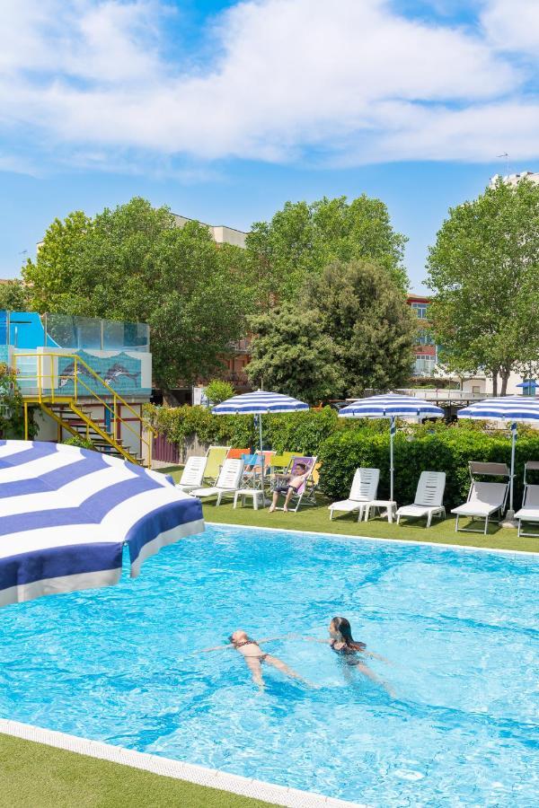 Hotel Caesar Cesena Bagian luar foto