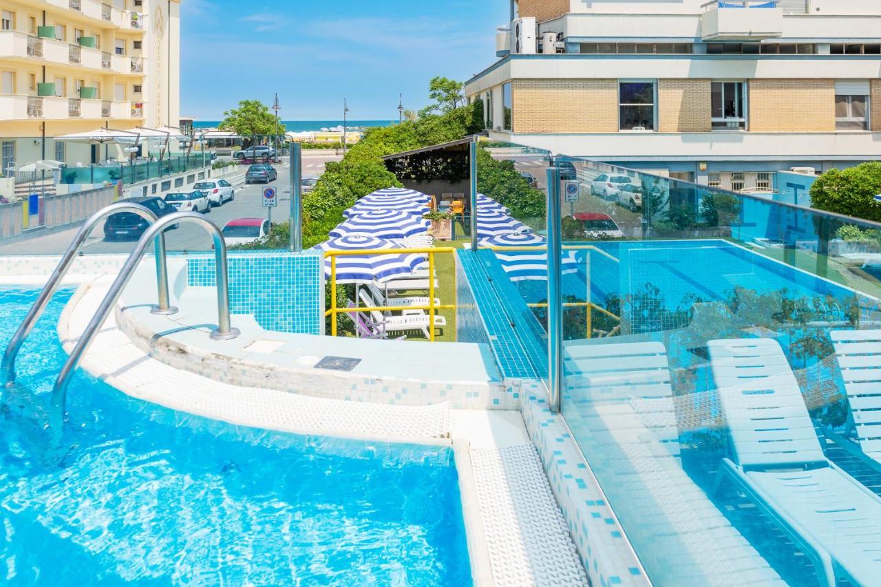 Hotel Caesar Cesena Bagian luar foto