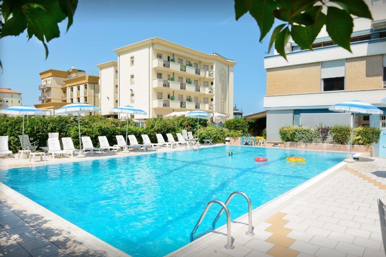 Hotel Caesar Cesena Bagian luar foto